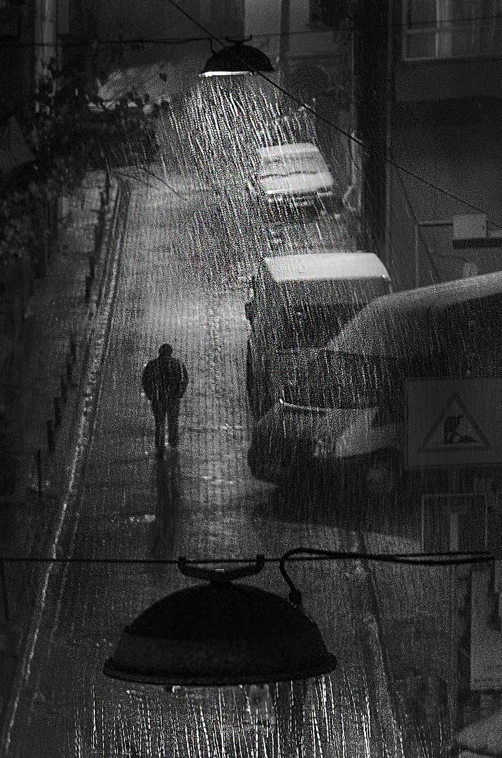 Manning rain. Дождь and man. Raining man первоначальный. Raining man Мем. Its Rainy man исполнитель.
