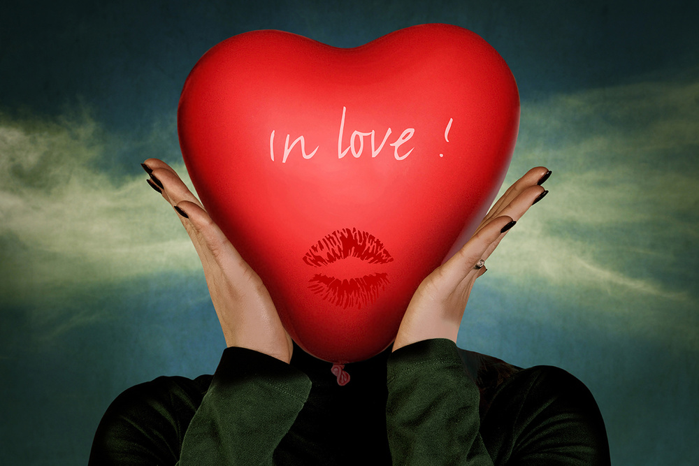 Can 'Love' be photographed