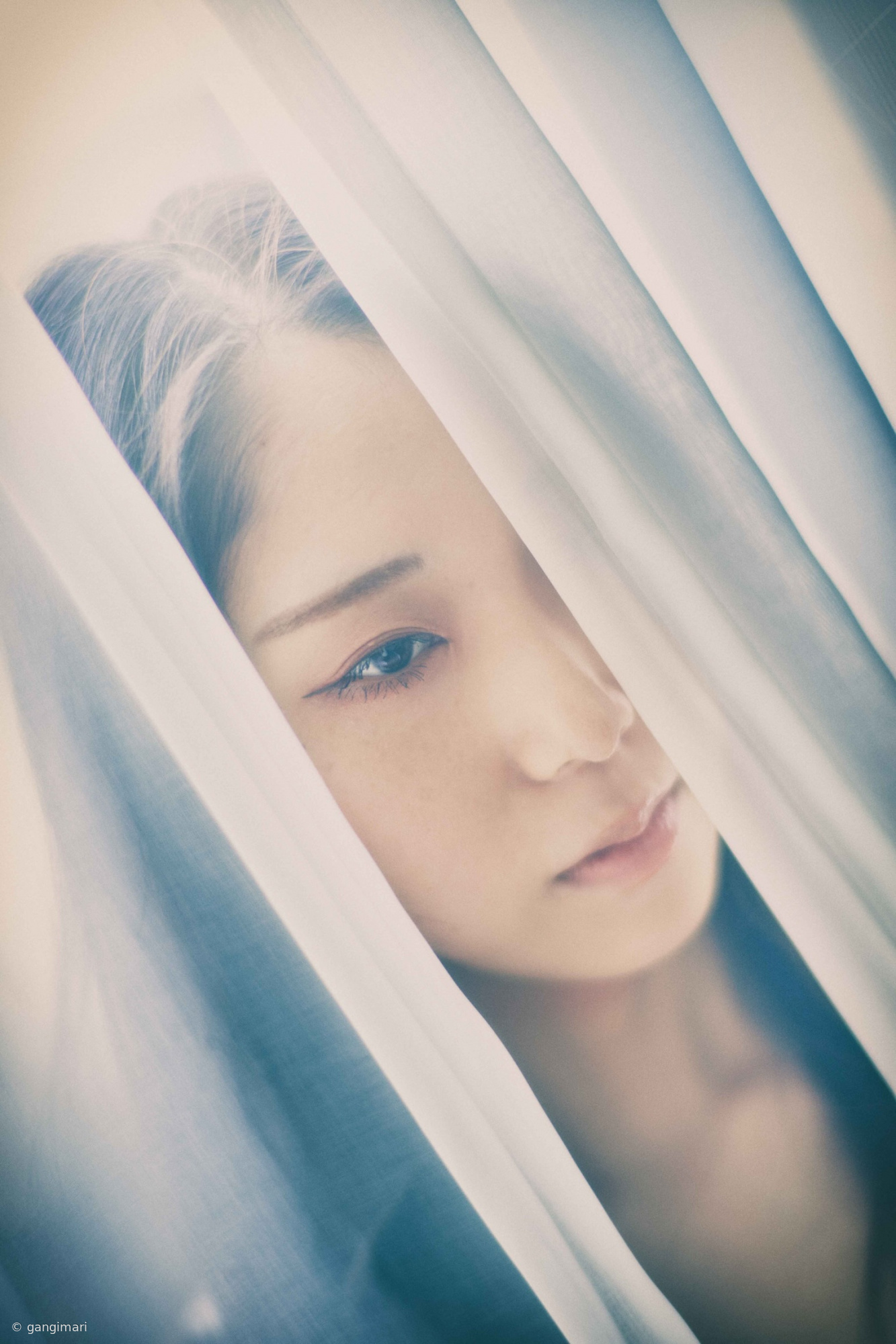 Curtain by gangimari