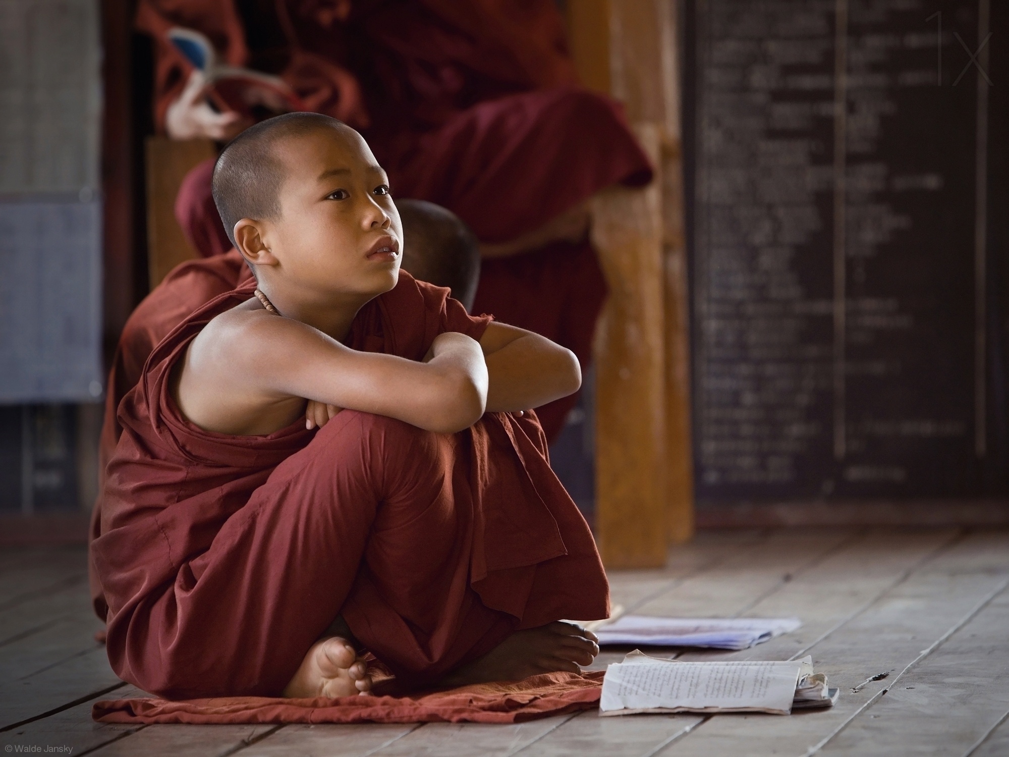 Маленький будда. Будда фильм un Buda 2005. Маленький Будда кадры монахов. Маленький Будда фильм мальчик. Маленький буддист.