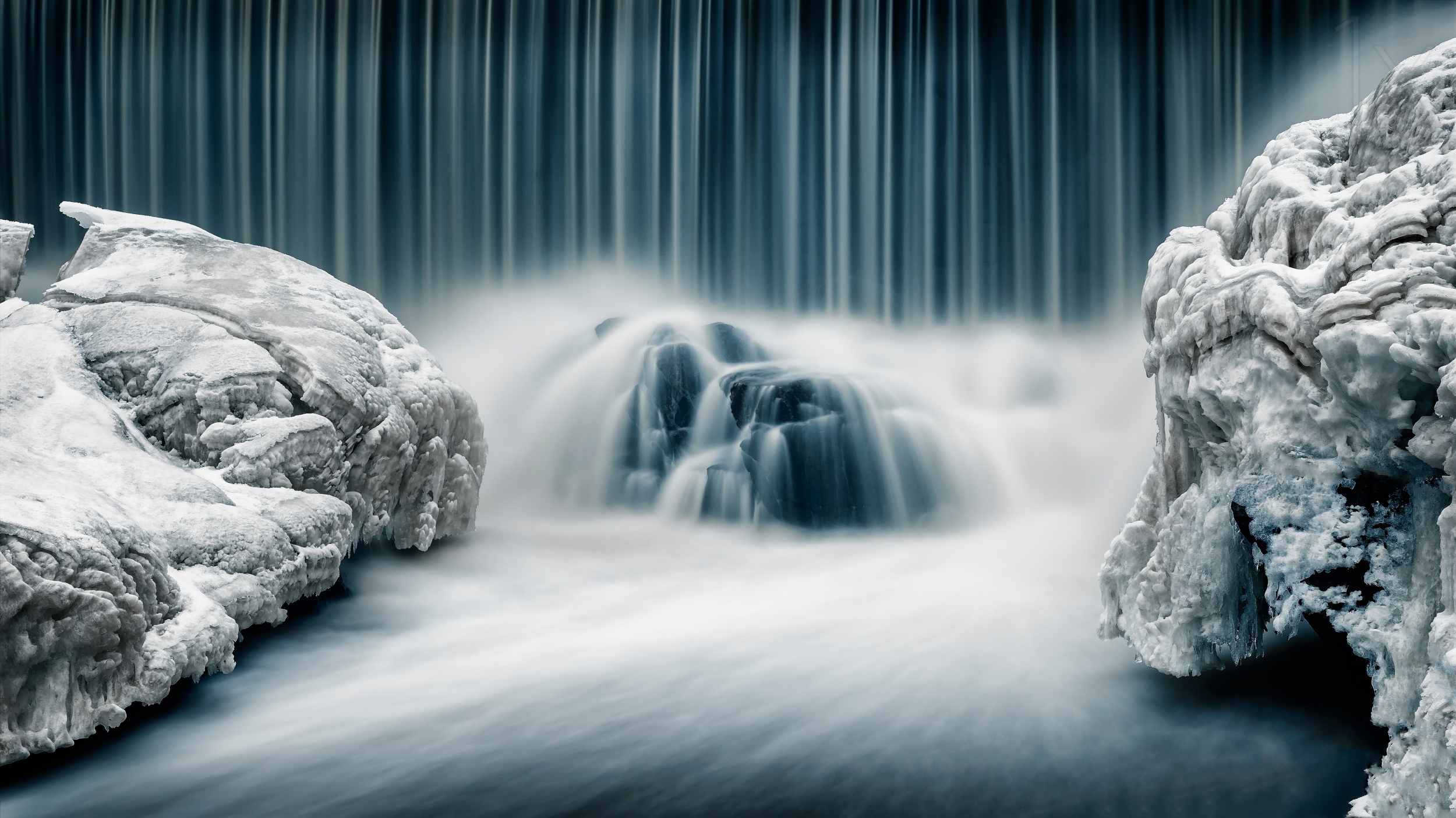 Самое красивое время. Ледяной водопад. Снежные водопады арт. Icy Falls.